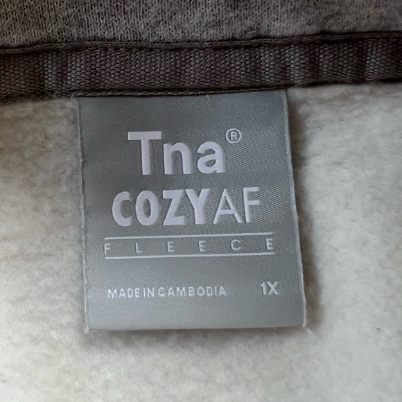 Grey crew half zip sweater - Picture 3 of 4